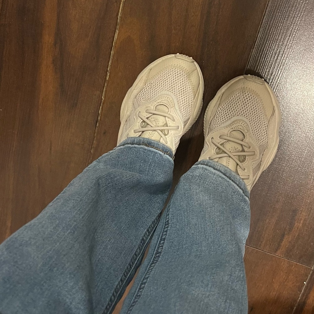 Adidas Osweego Beige Sneakers